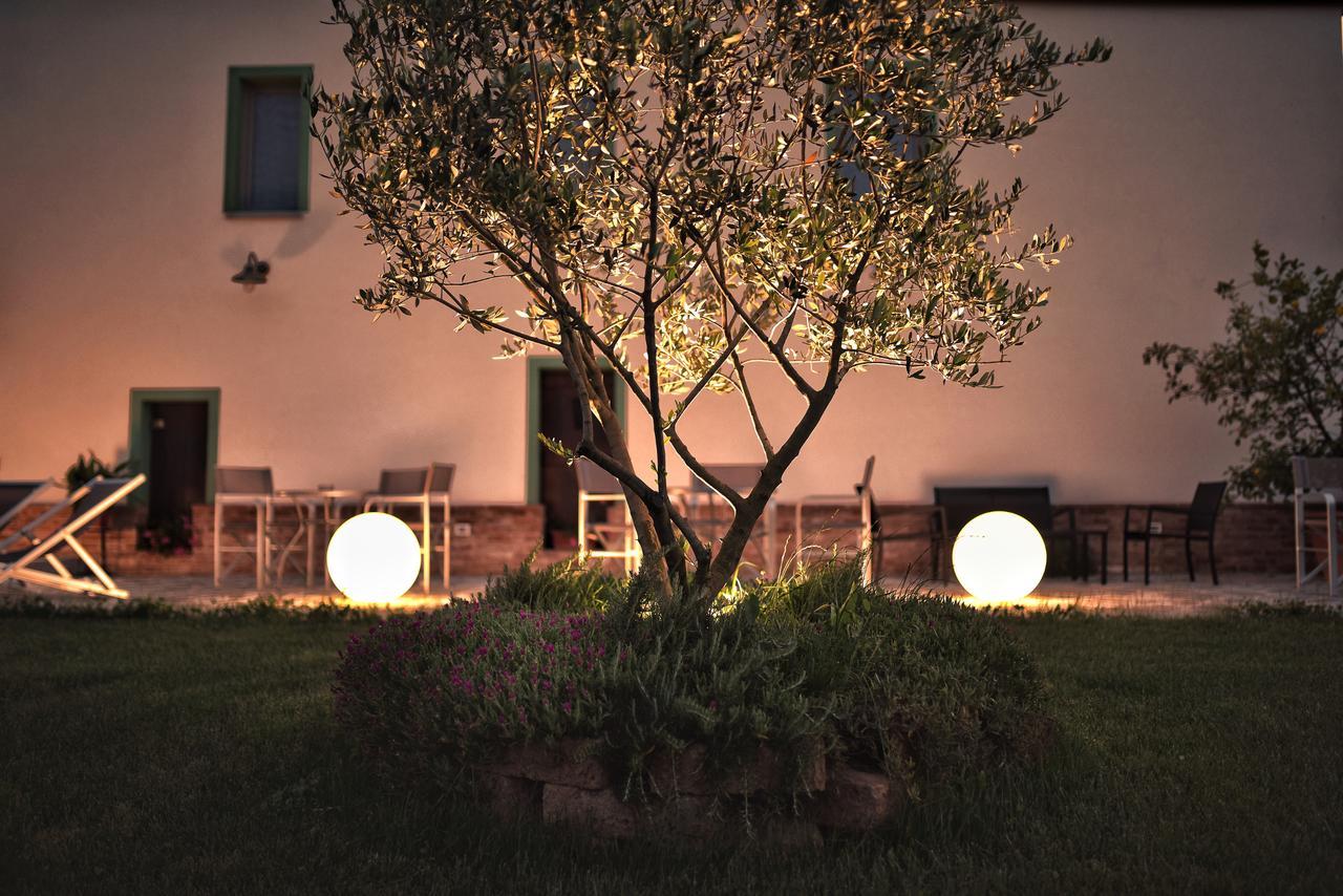 La Cascina Della Musica Bed & Breakfast คอสติจลิโอเล ดิอาสติ ภายนอก รูปภาพ
